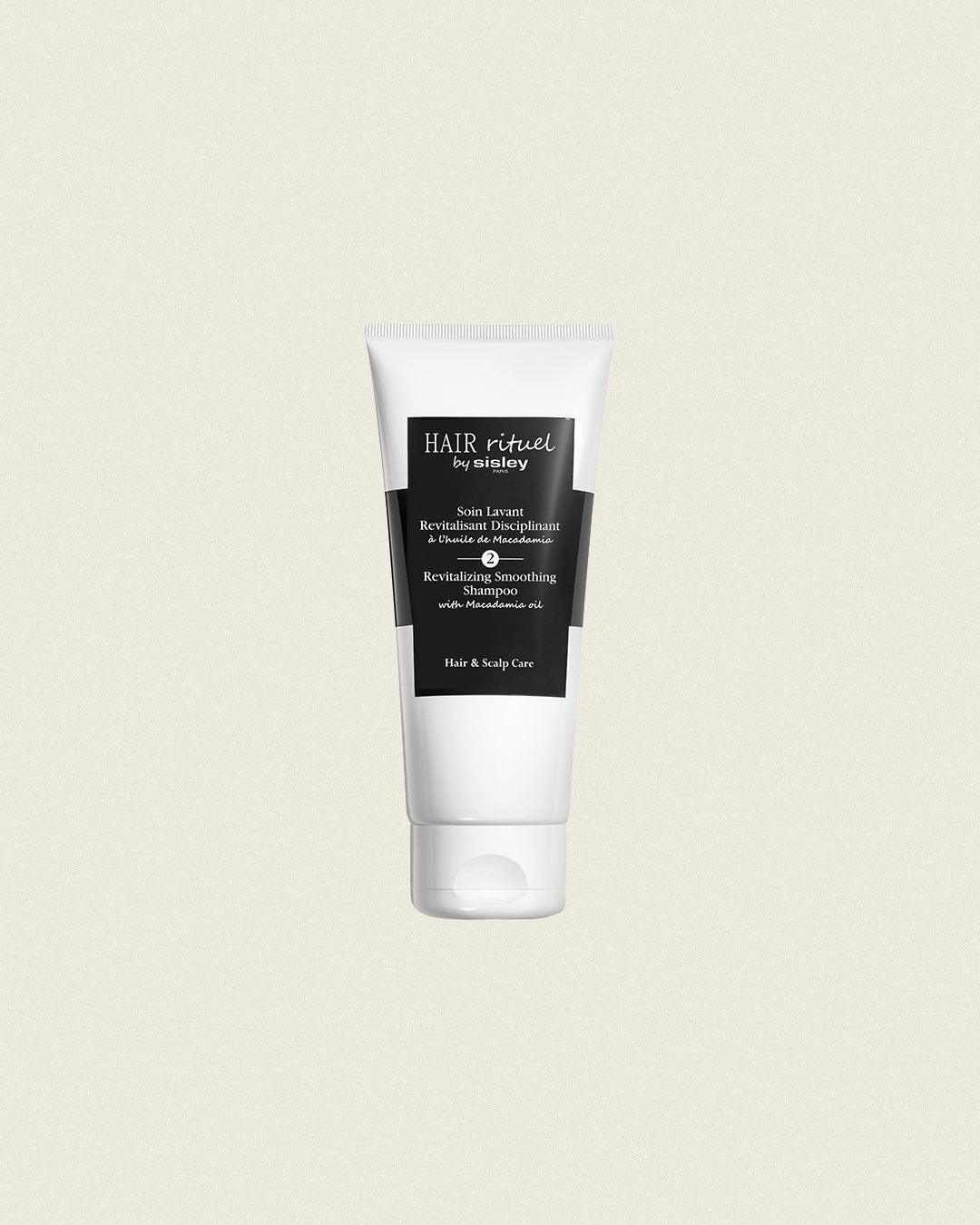 Revitalizing Smoothing Shampoo with Macadamia Oil
